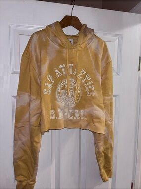 GAP Athletics Mustard Tie-Dye Cropped Hoodie Sweater